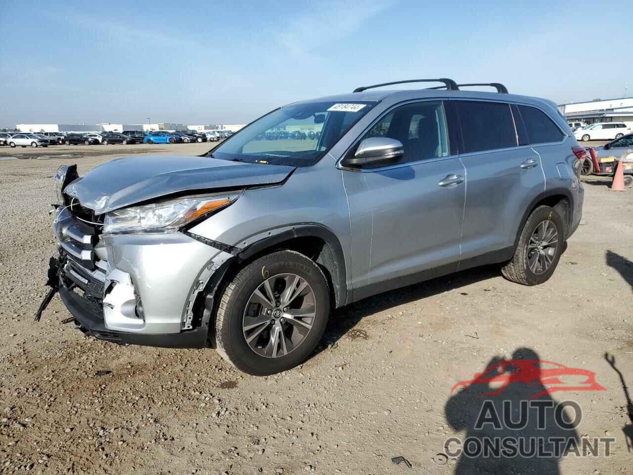 TOYOTA HIGHLANDER 2019 - 5TDZARFH3KS043933