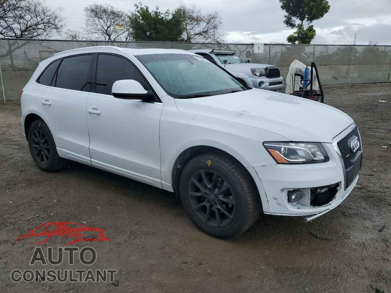 AUDI Q5 2012 - WA1LFAFP2CA077399