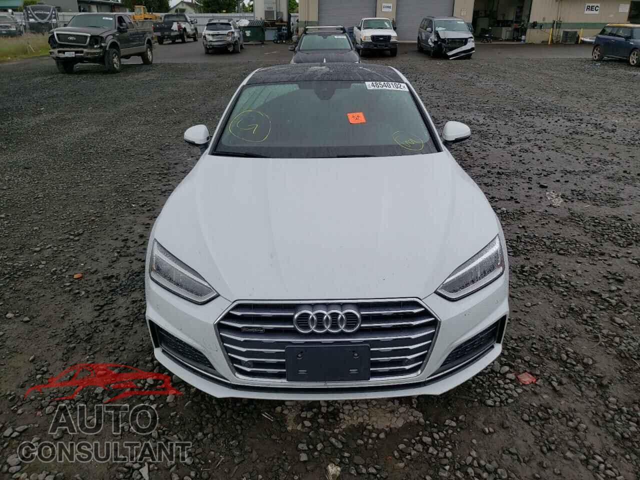 AUDI A5 2018 - WAUTNAF52JA021688