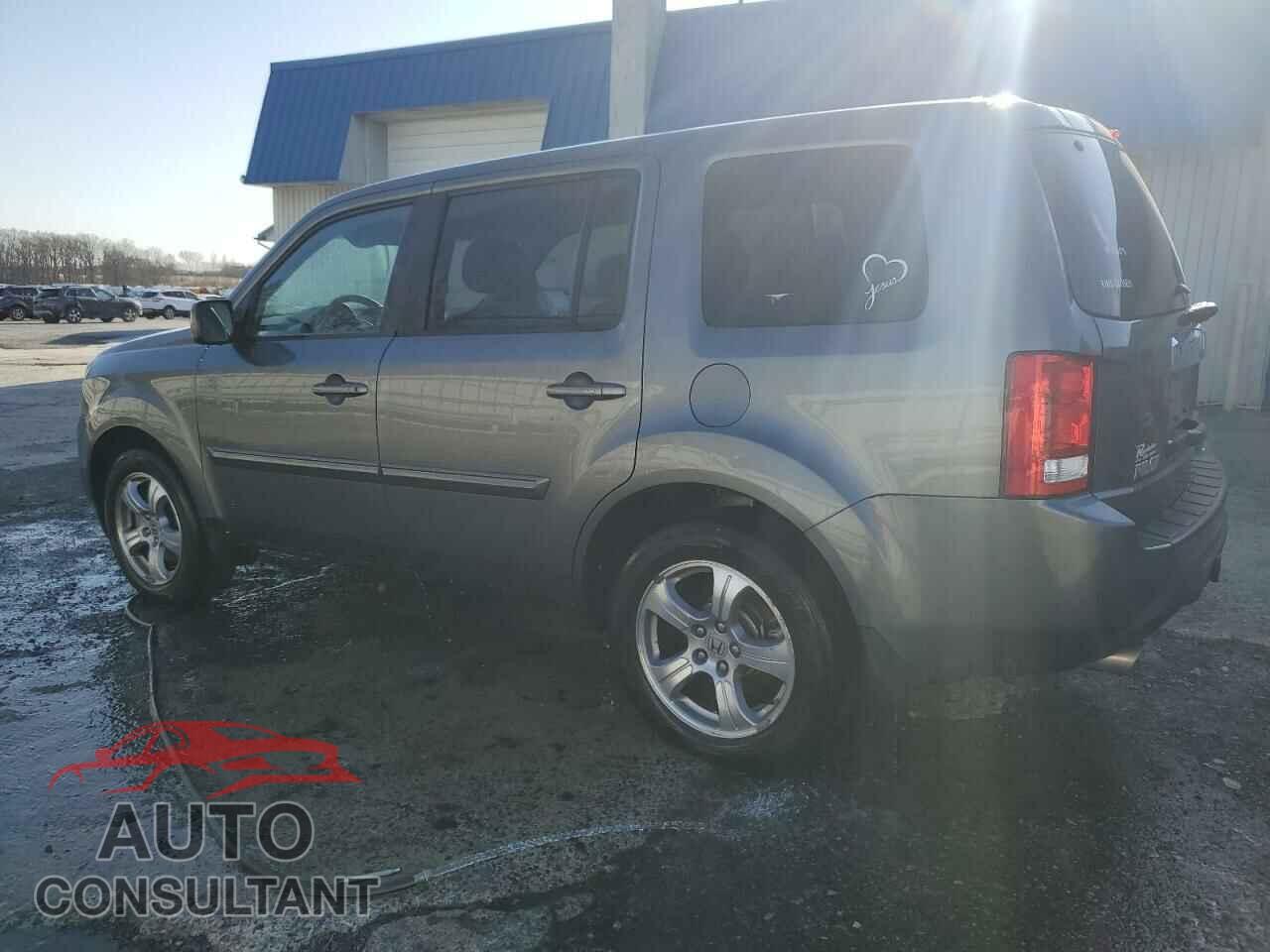 HONDA PILOT 2012 - 5FNYF4H41CB009103