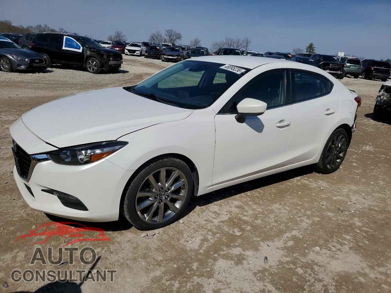 MAZDA 3 2018 - 3MZBN1V31JM264701