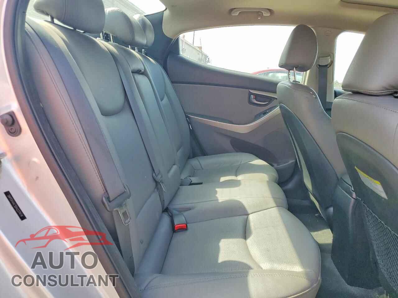 HYUNDAI ELANTRA 2013 - 5NPDH4AE5DH237474