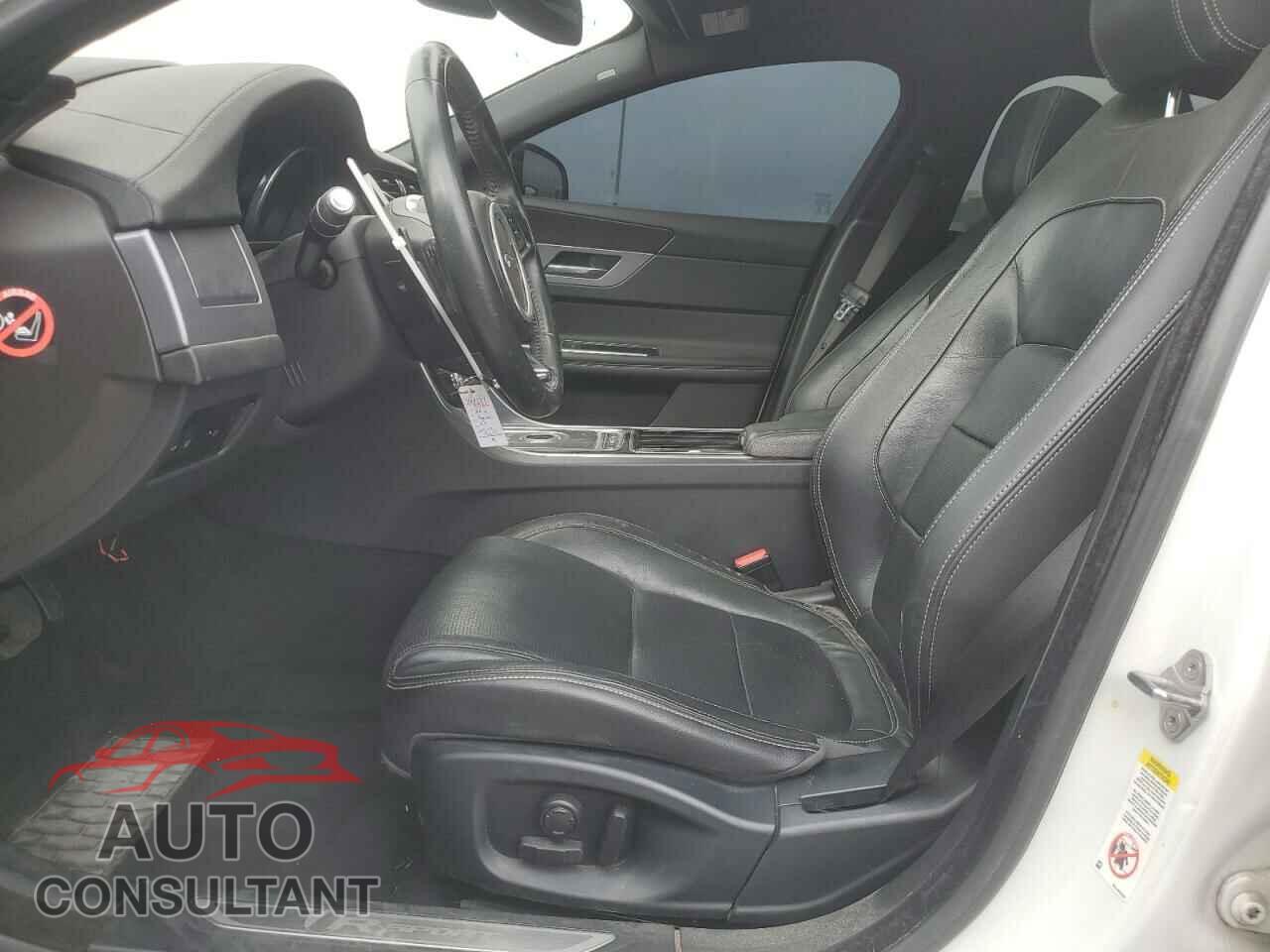 JAGUAR XF 2016 - SAJBF4BV0GCY08737
