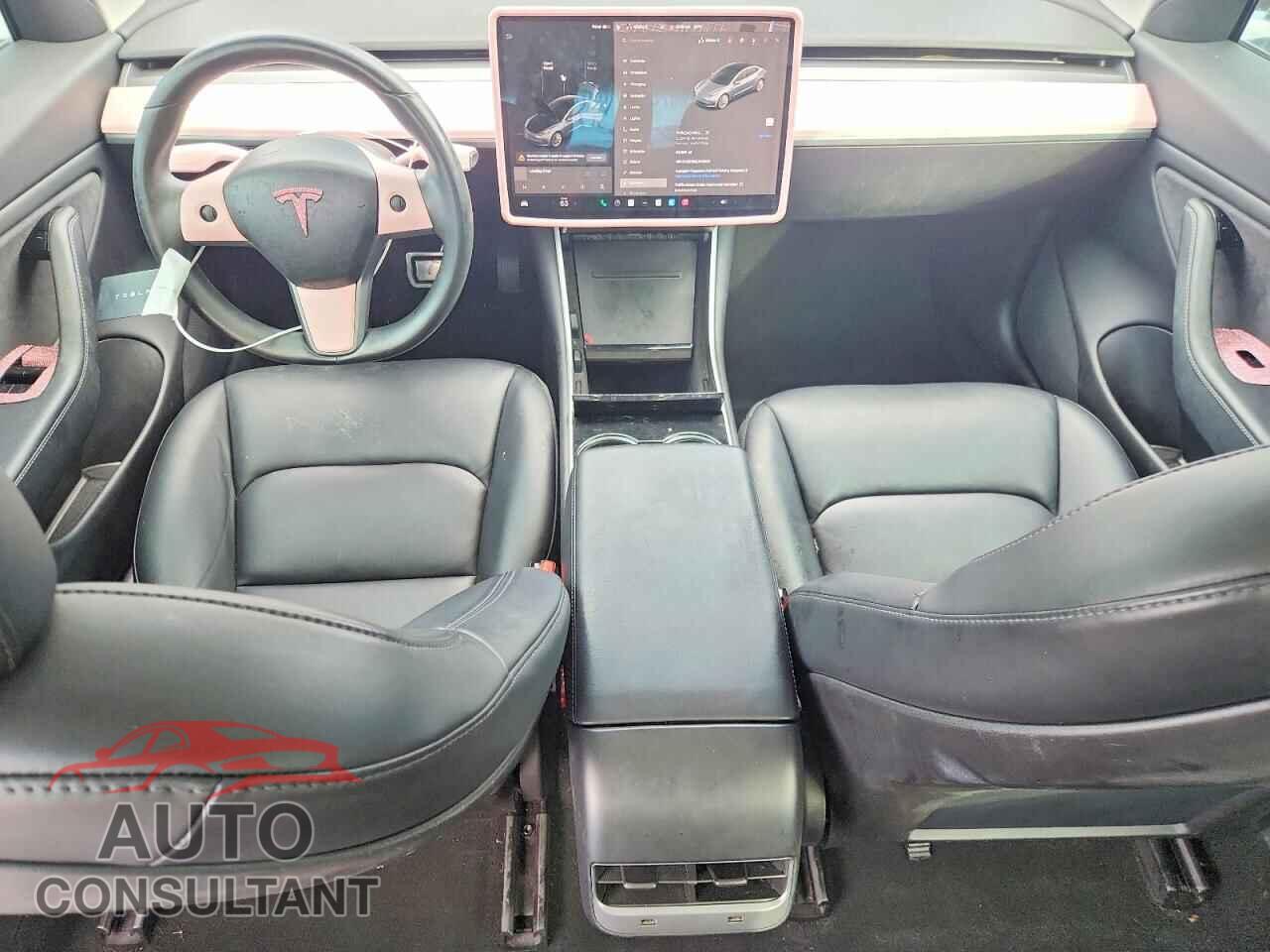 TESLA MODEL 3 2018 - 5YJ3E1EB3JF121137
