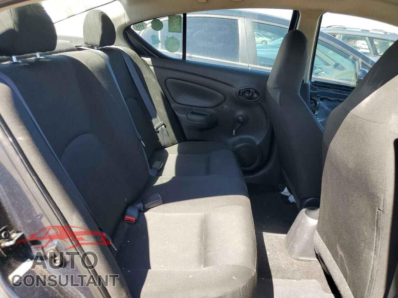 NISSAN VERSA 2017 - 3N1CN7AP2HL856131