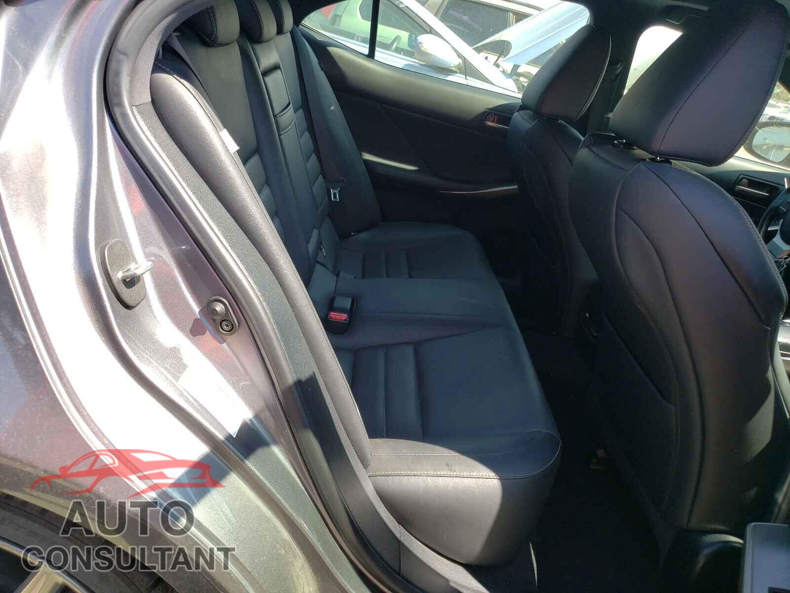 LEXUS IS 2017 - JTHCE1D20H5014297