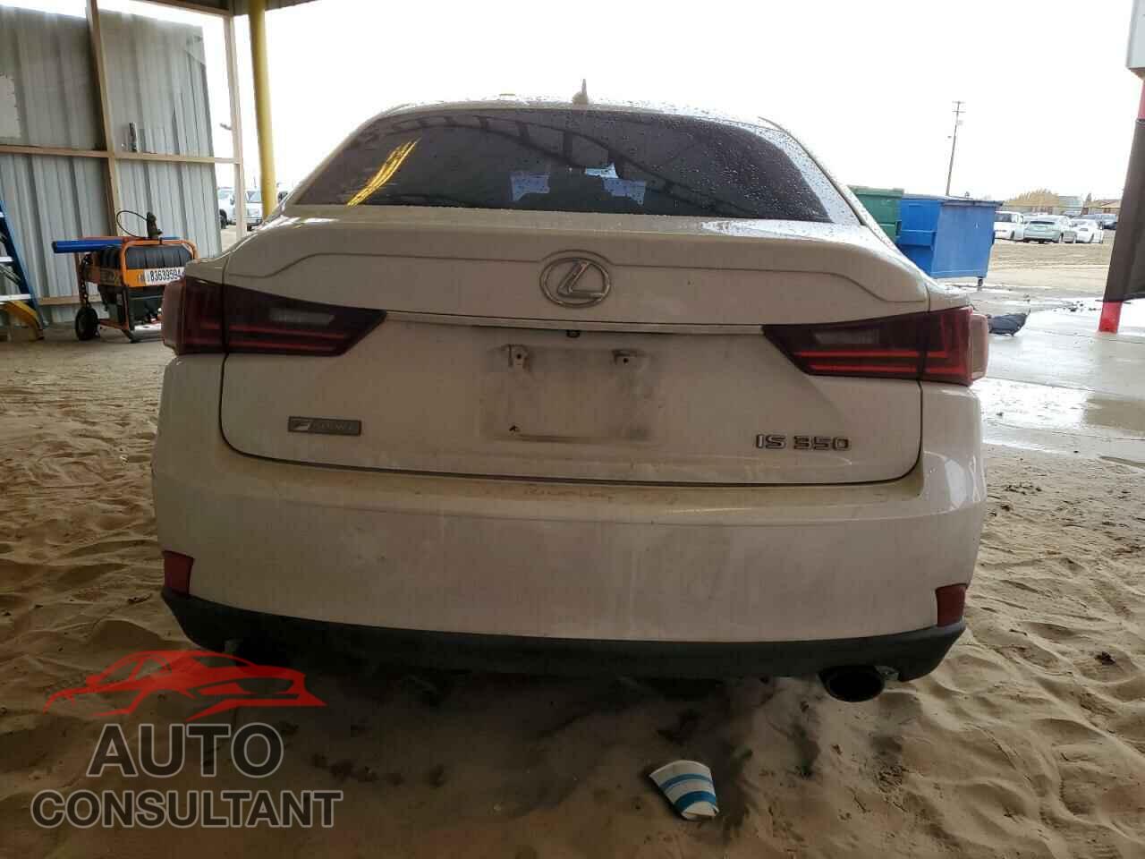 LEXUS IS 2015 - JTHBE1D26F5020159