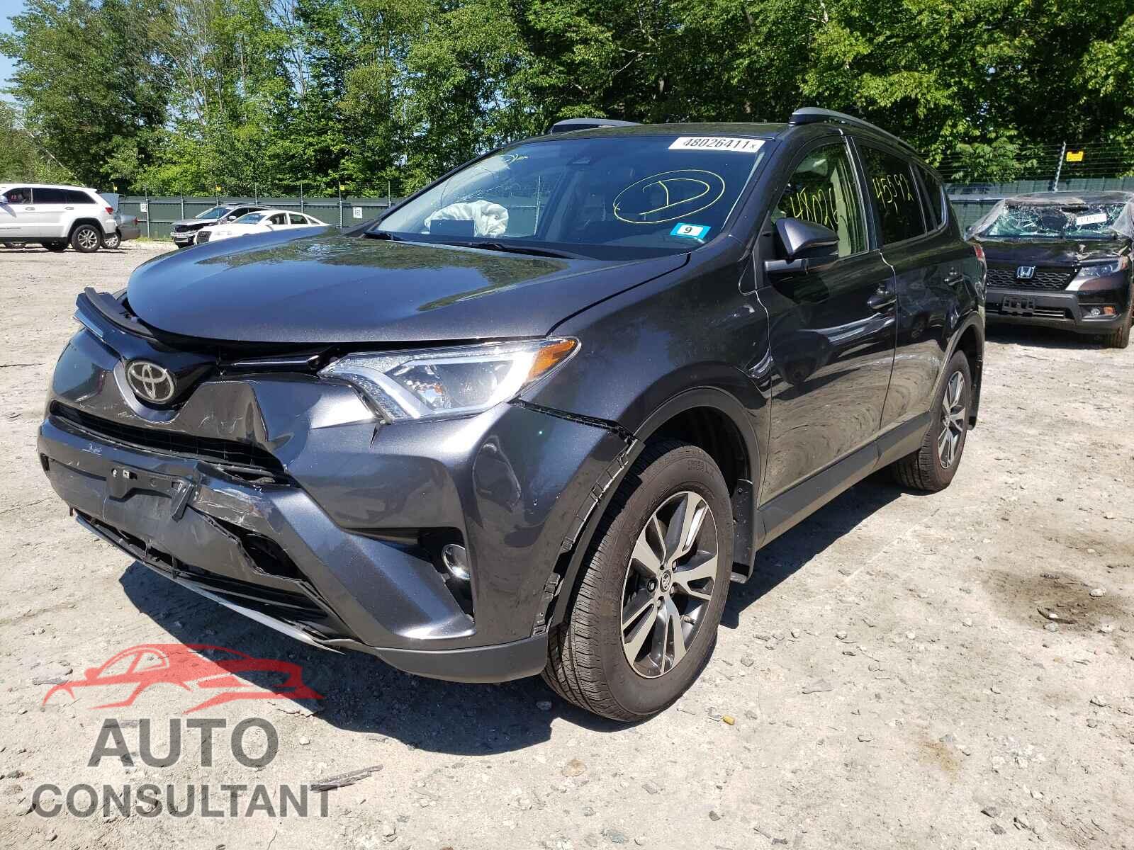 TOYOTA RAV4 2017 - JTMRFREV4HD205601