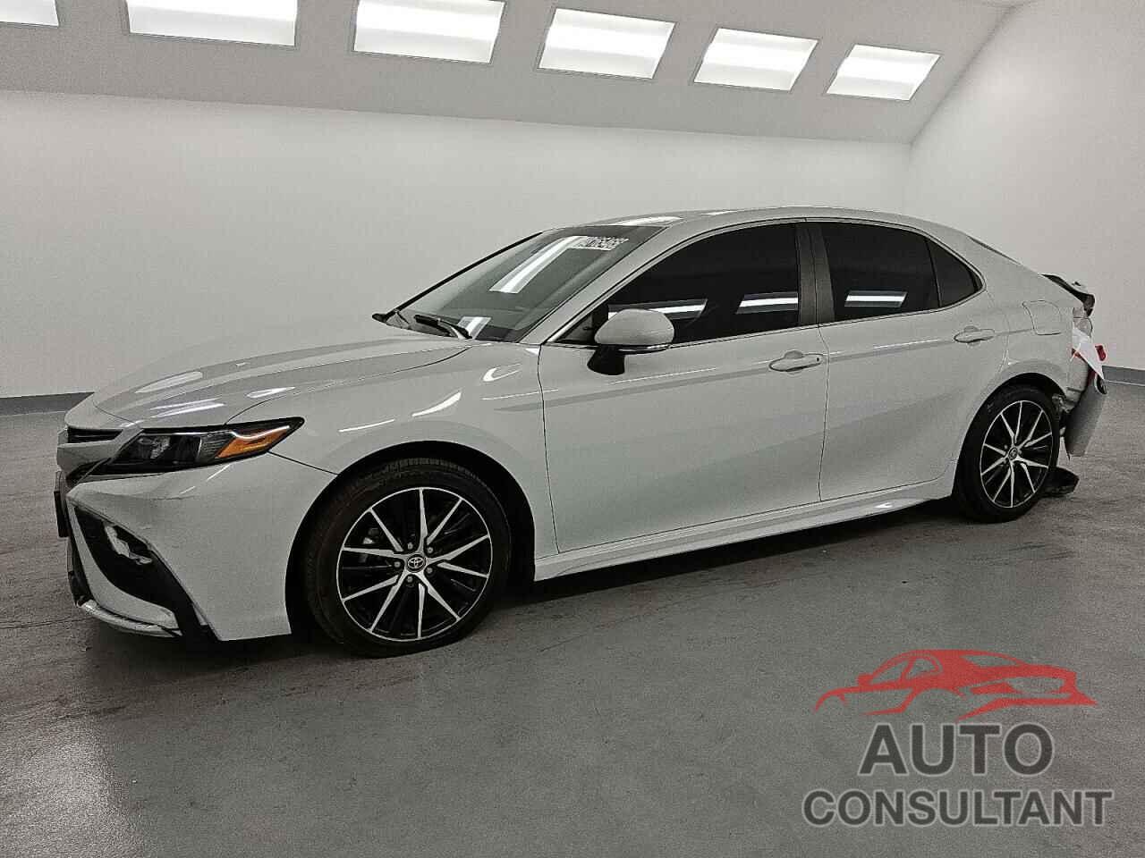 TOYOTA CAMRY 2023 - 4T1G11AKXPU141111