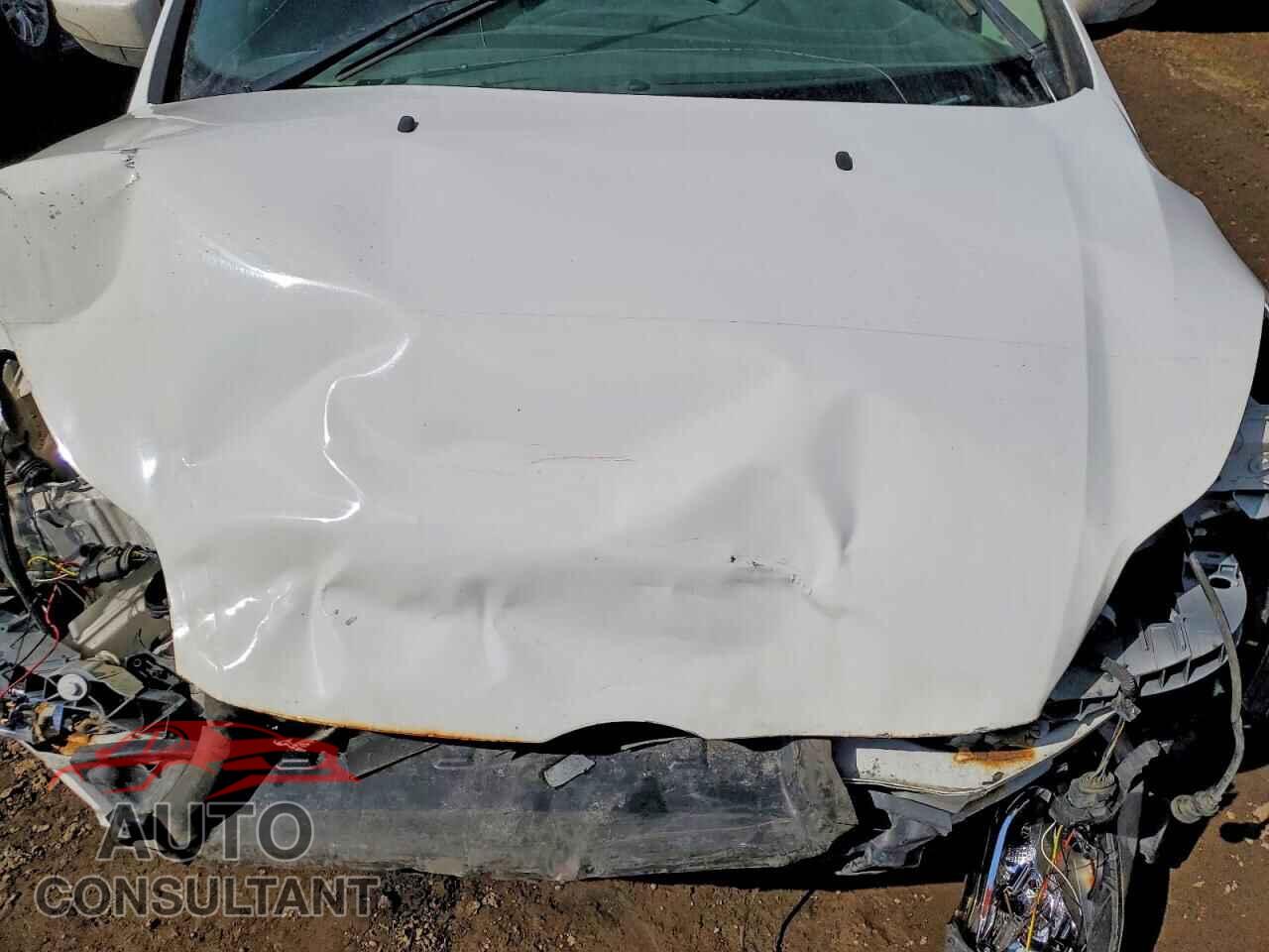 FORD FOCUS 2014 - 1FADP3F21EL214711