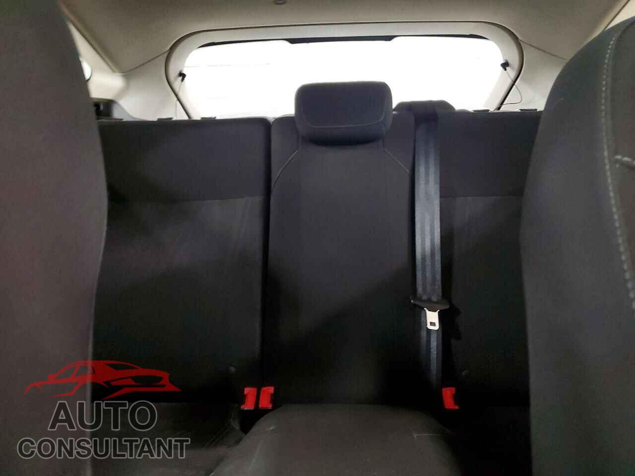 FORD FOCUS 2017 - 1FADP3M21HL230382