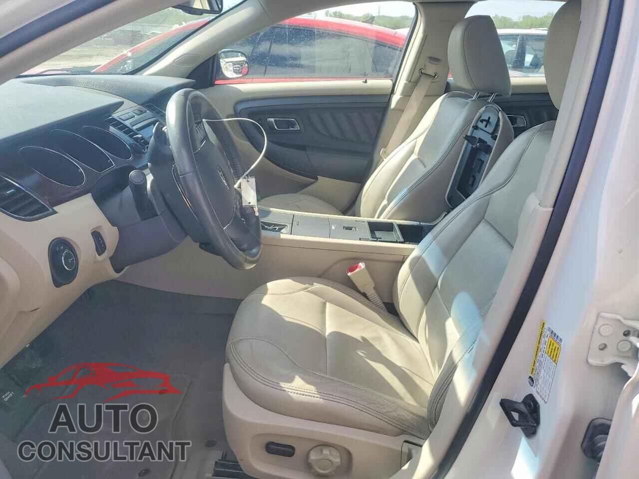 FORD TAURUS 2010 - 1FAHP2EW7AG106533