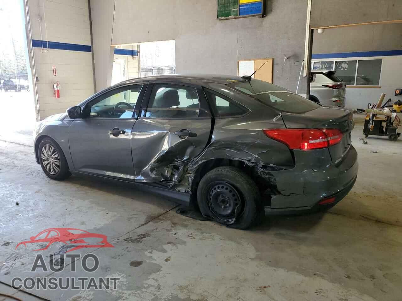 FORD FOCUS 2017 - 1FADP3E22HL208857