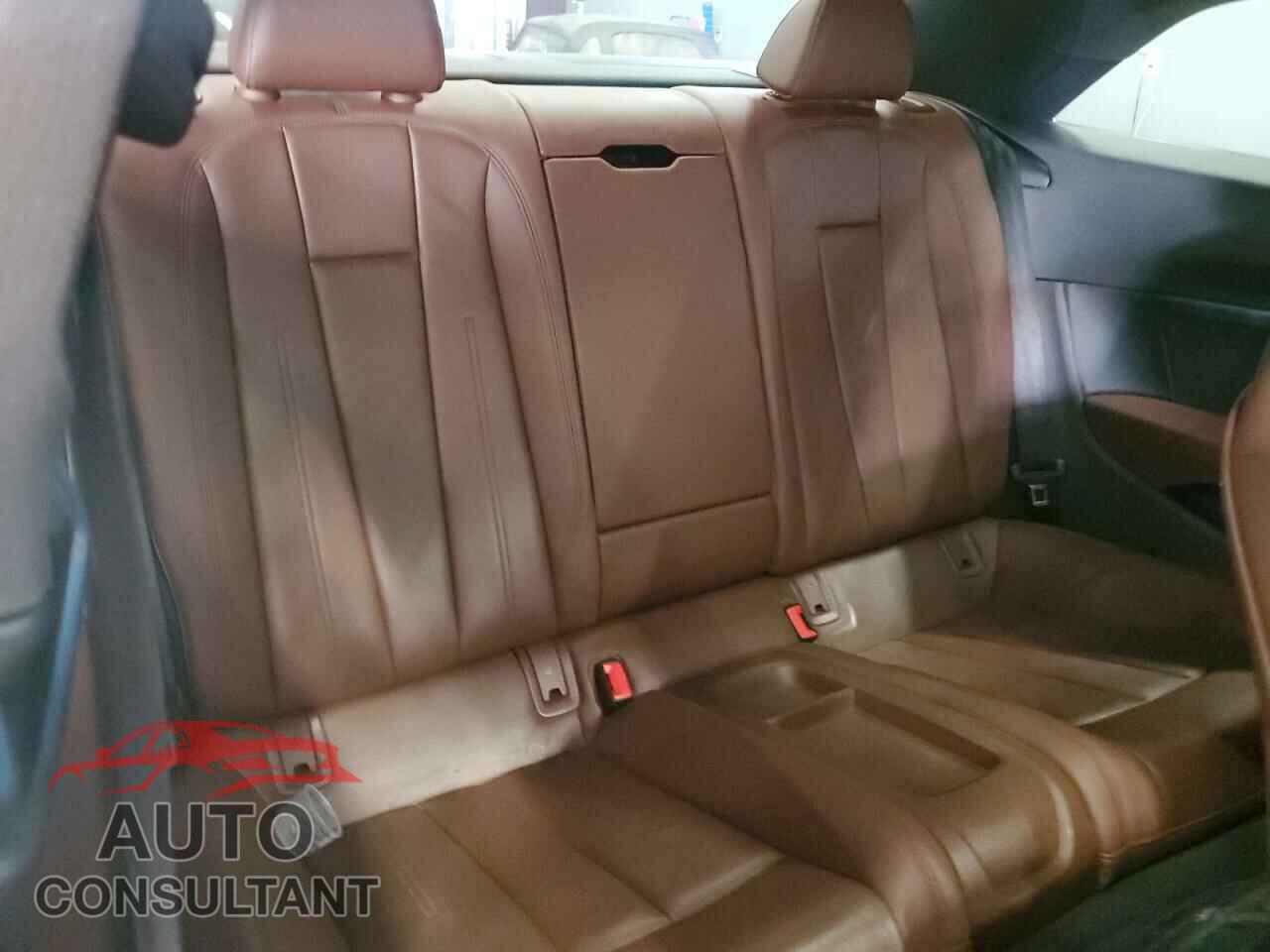 AUDI A5 2018 - WAUNNAF56JA005292