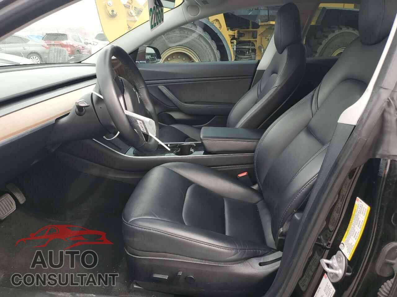 TESLA MODEL 3 2018 - 5YJ3E1EA8JF176092