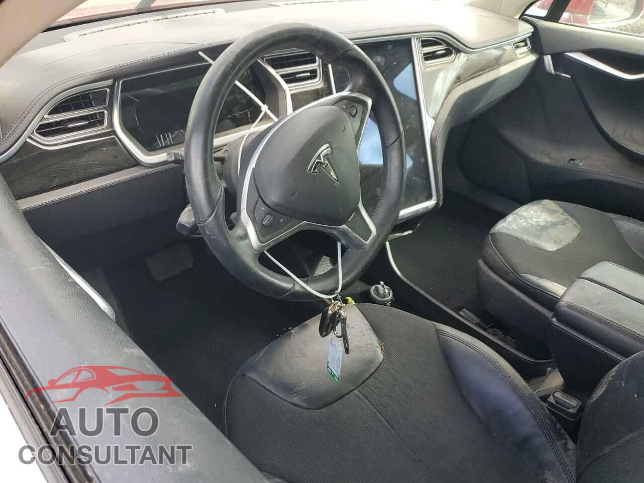 TESLA MODEL S 2013 - 5YJSA1CN9DFP19743