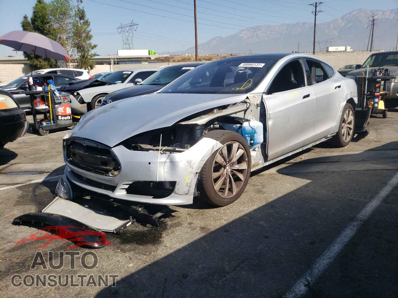 TESLA MODEL S 2016 - 5YJSA1E2XGF132605
