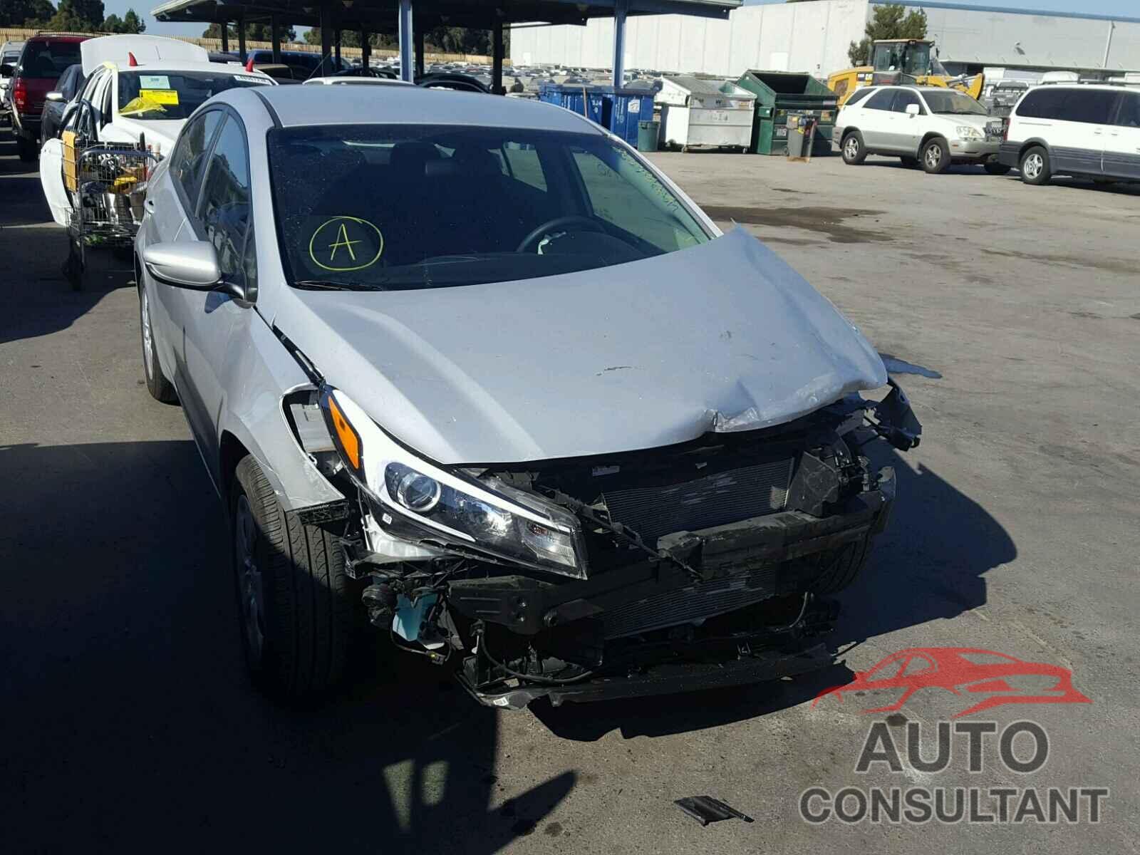 KIA FORTE 2017 - 3KPFK4A76HE071018