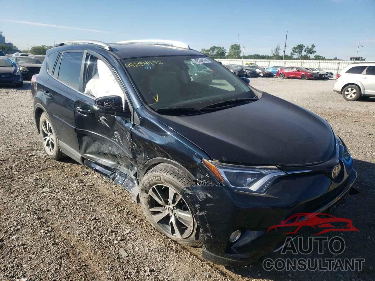 TOYOTA RAV4 2018 - 2T3RFREV5JW719708