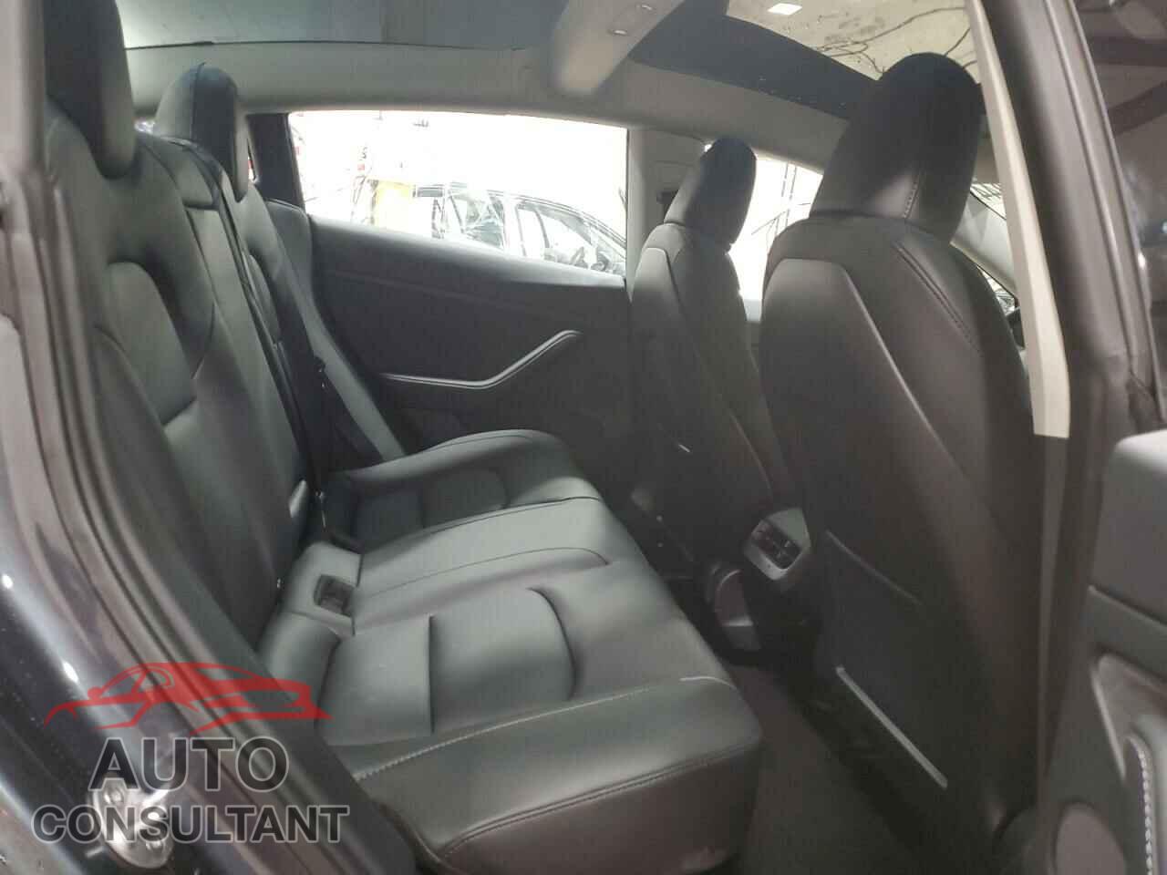 TESLA MODEL 3 2023 - 5YJ3E1EA3PF643931