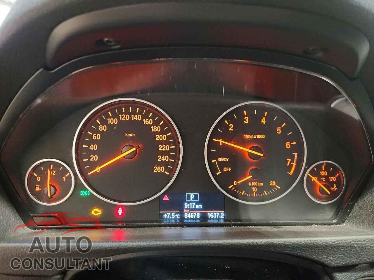 BMW 3 SERIES 2017 - WBA8A3C31HA067149