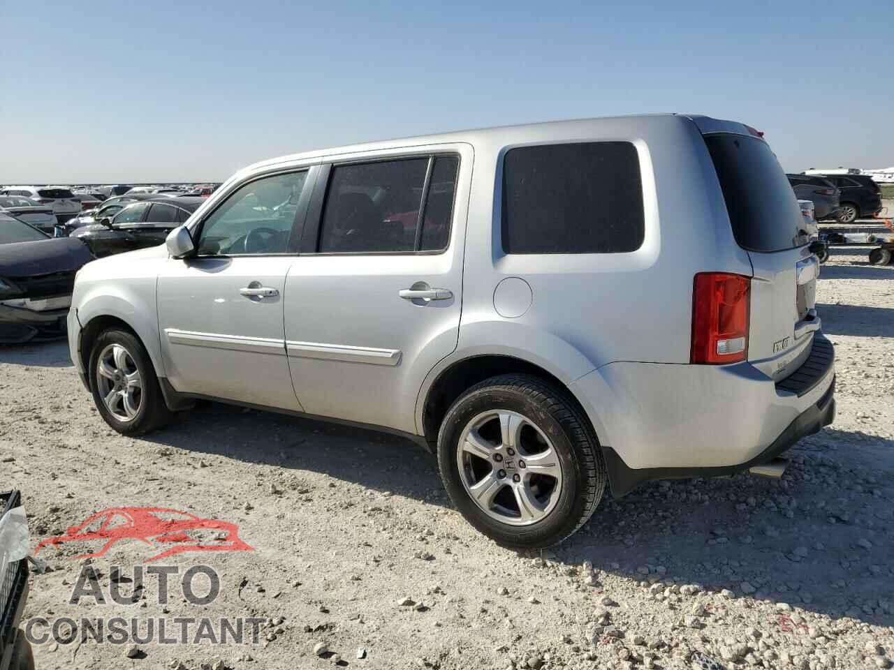 HONDA PILOT 2015 - 5FNYF3H57FB002499