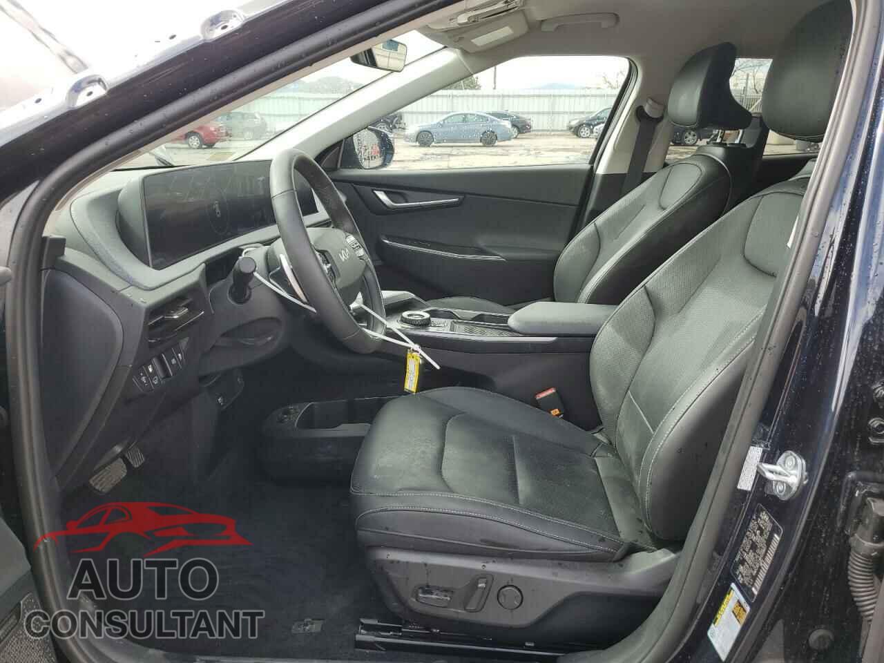 KIA EV6 LIGHT 2023 - KNDC3DLC8P5118957