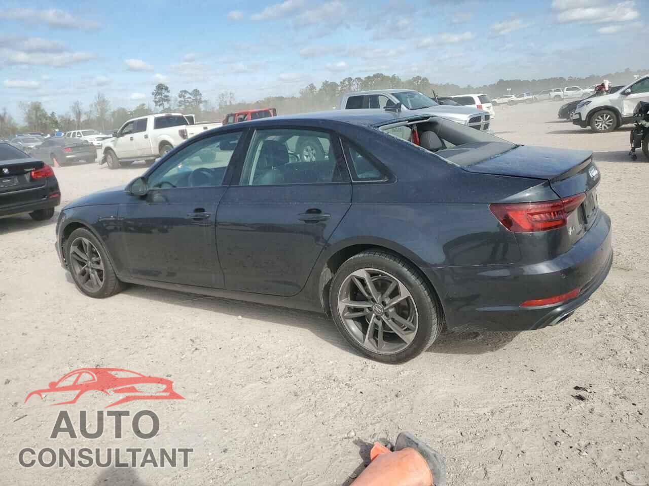 AUDI A4 2019 - WAUGMAF46KN018153