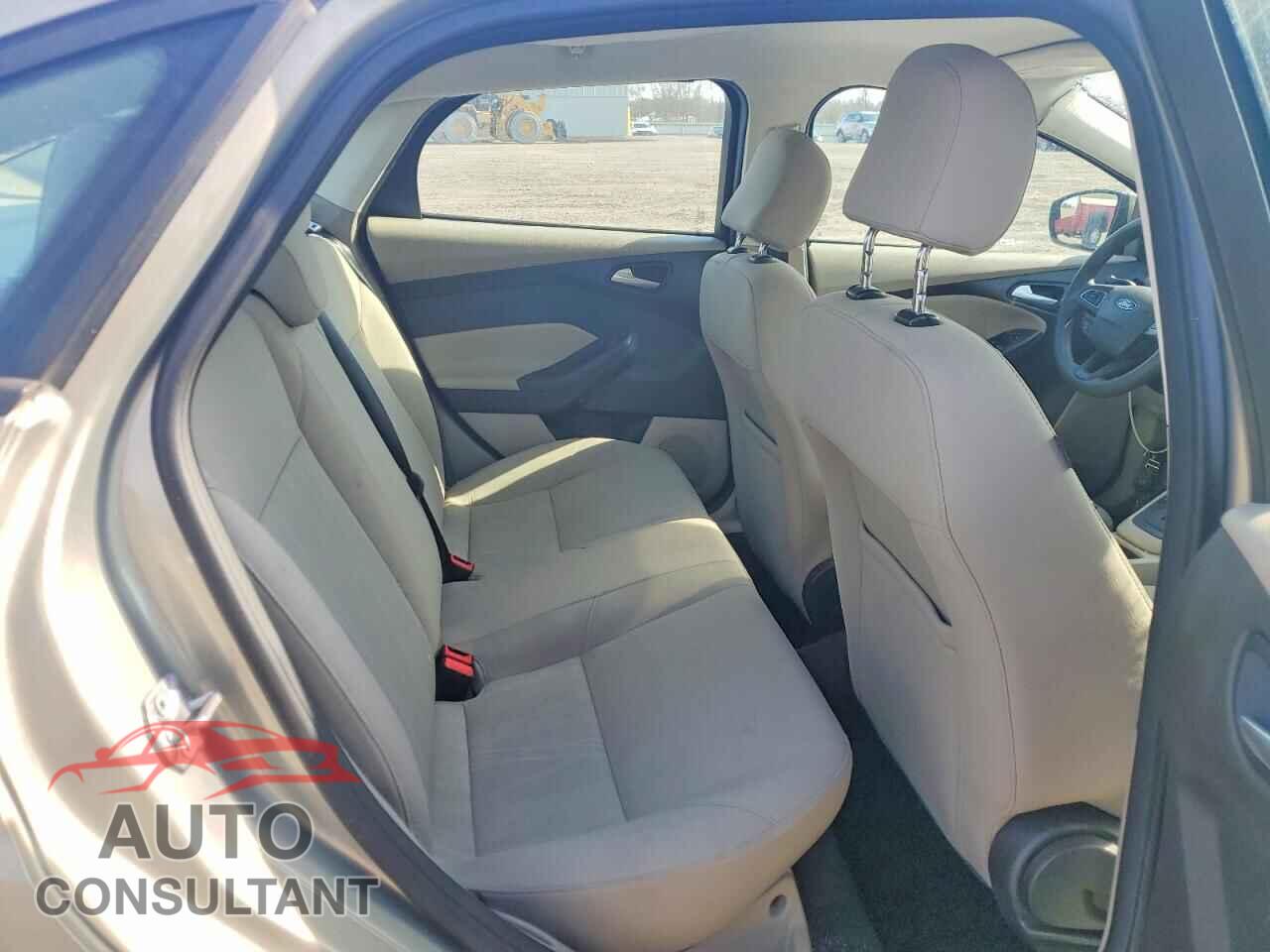 FORD FOCUS 2016 - 1FADP3F28GL352765
