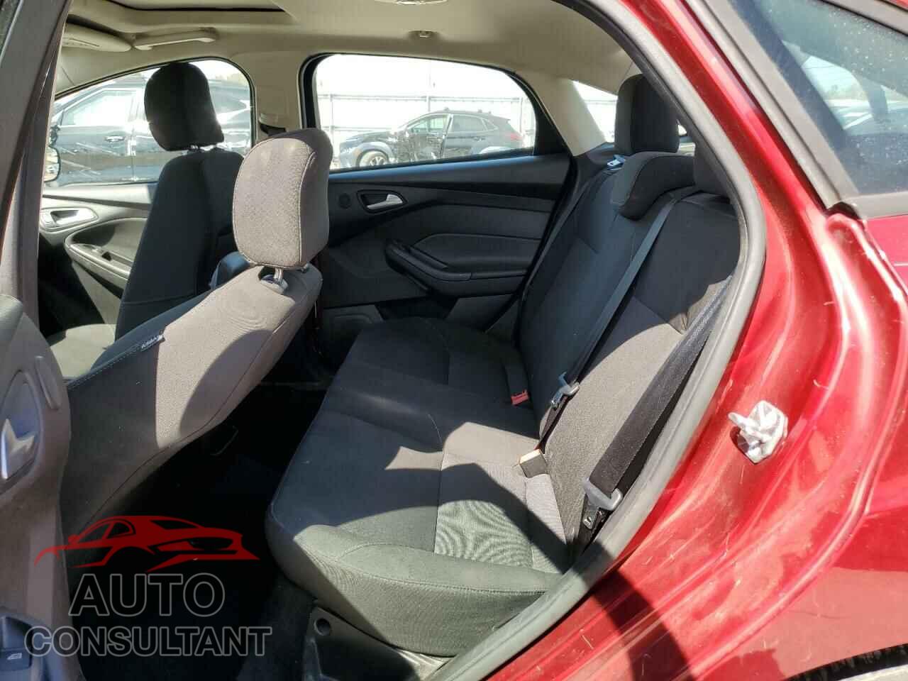 FORD FOCUS 2017 - 1FADP3H26HL221462