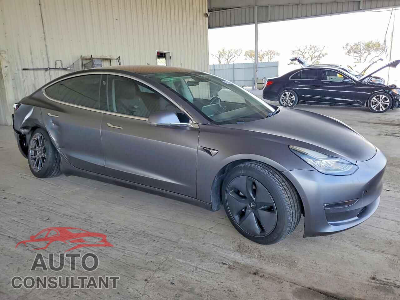 TESLA MODEL 3 2019 - 5YJ3E1EB4KF191182