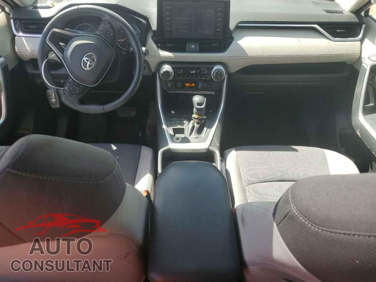 TOYOTA RAV4 2019 - JTMP1RFV0KD002975