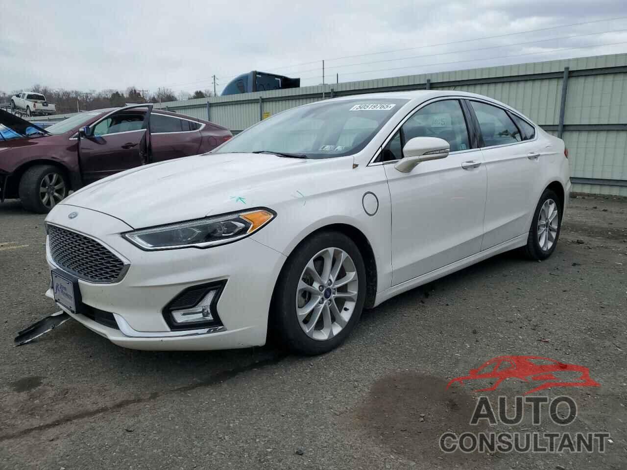 FORD FUSION 2019 - 3FA6P0SU6KR213095