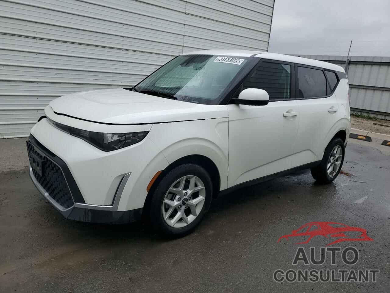 KIA SOUL 2023 - KNDJ23AU5P7861273