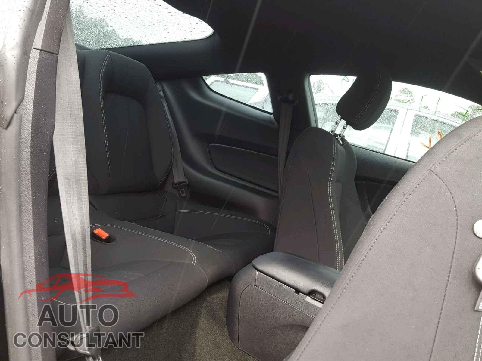 FORD MUSTANG 2018 - 1FA6P8CF6J5122439