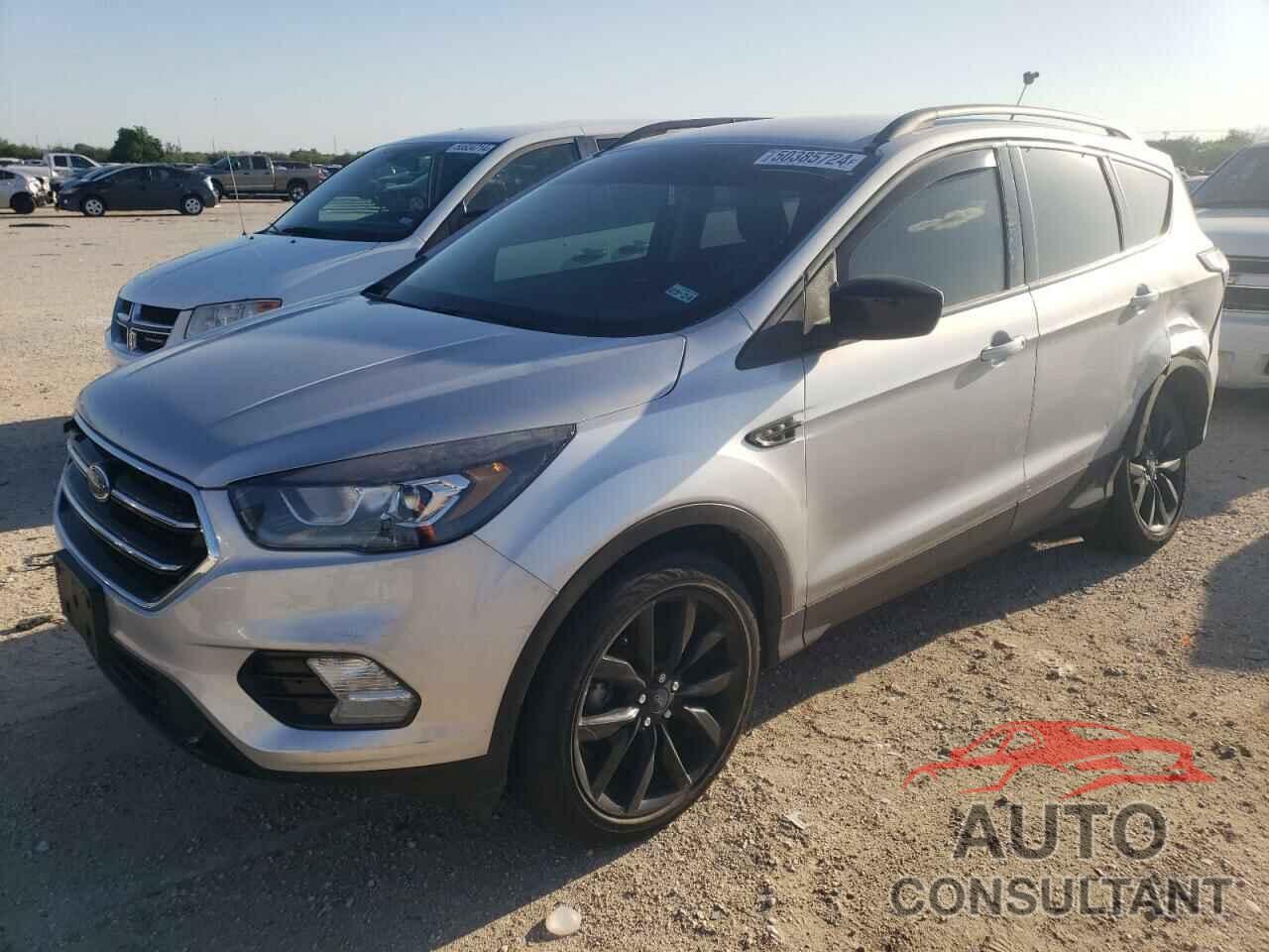 FORD ESCAPE 2018 - 1FMCU0GD1JUA54293