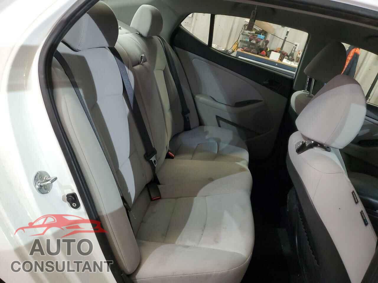 KIA OPTIMA 2015 - KNAGM4A79F5570058