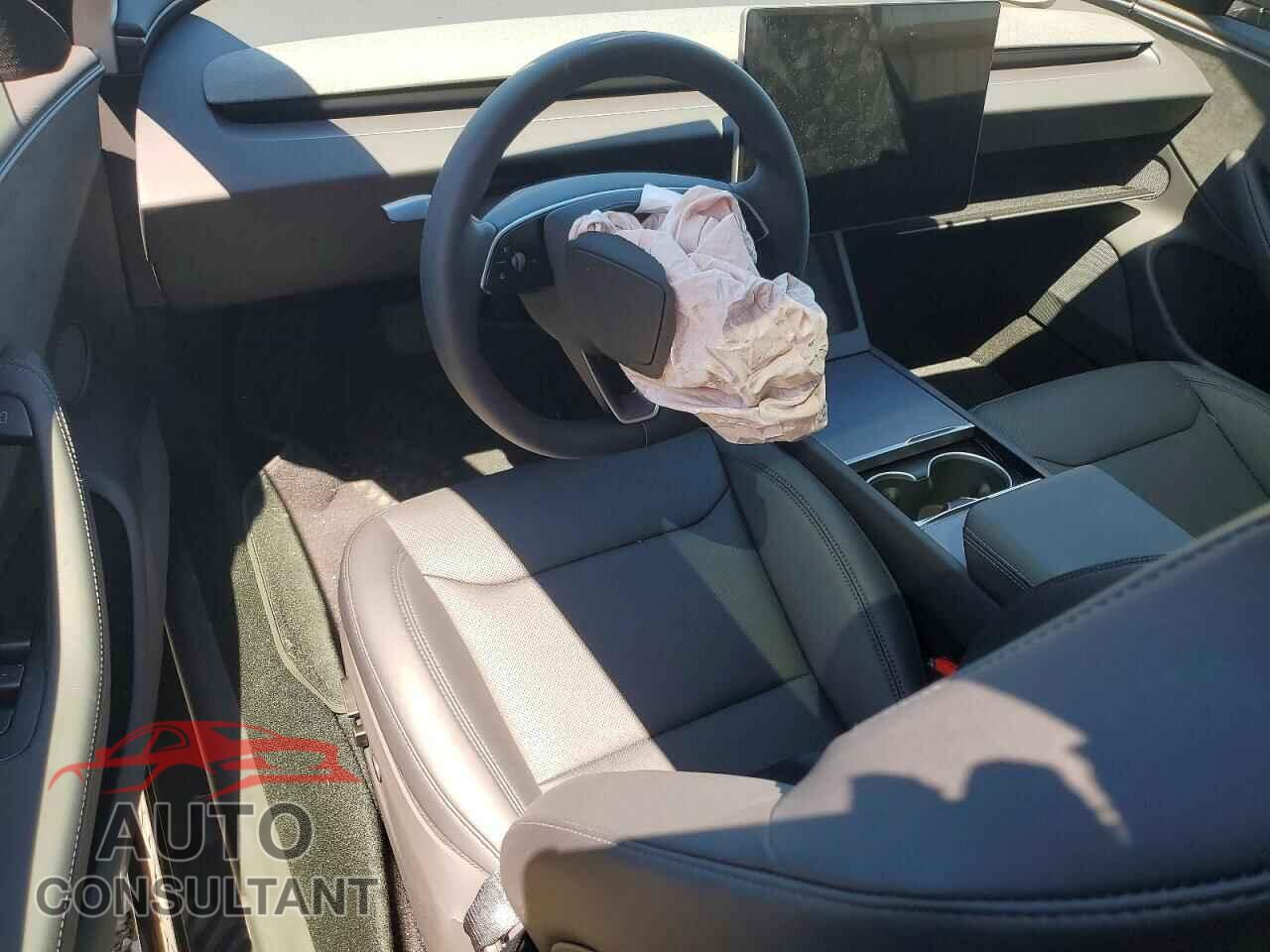 TESLA MODEL 3 2026 - 5YJ3E1EB9TF166165
