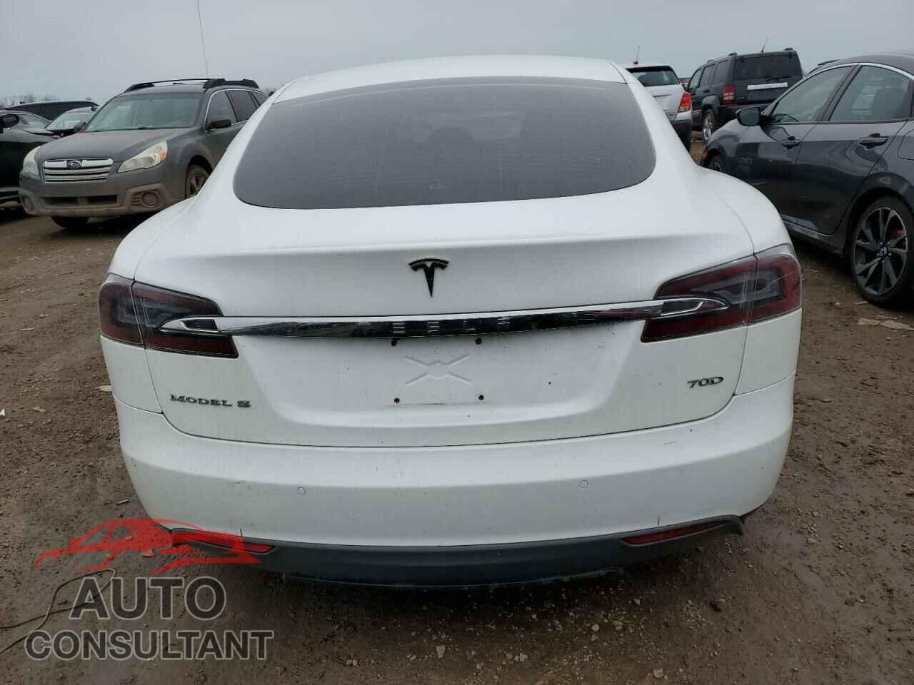 TESLA MODEL S 2015 - 5YJSA1S21FF089159