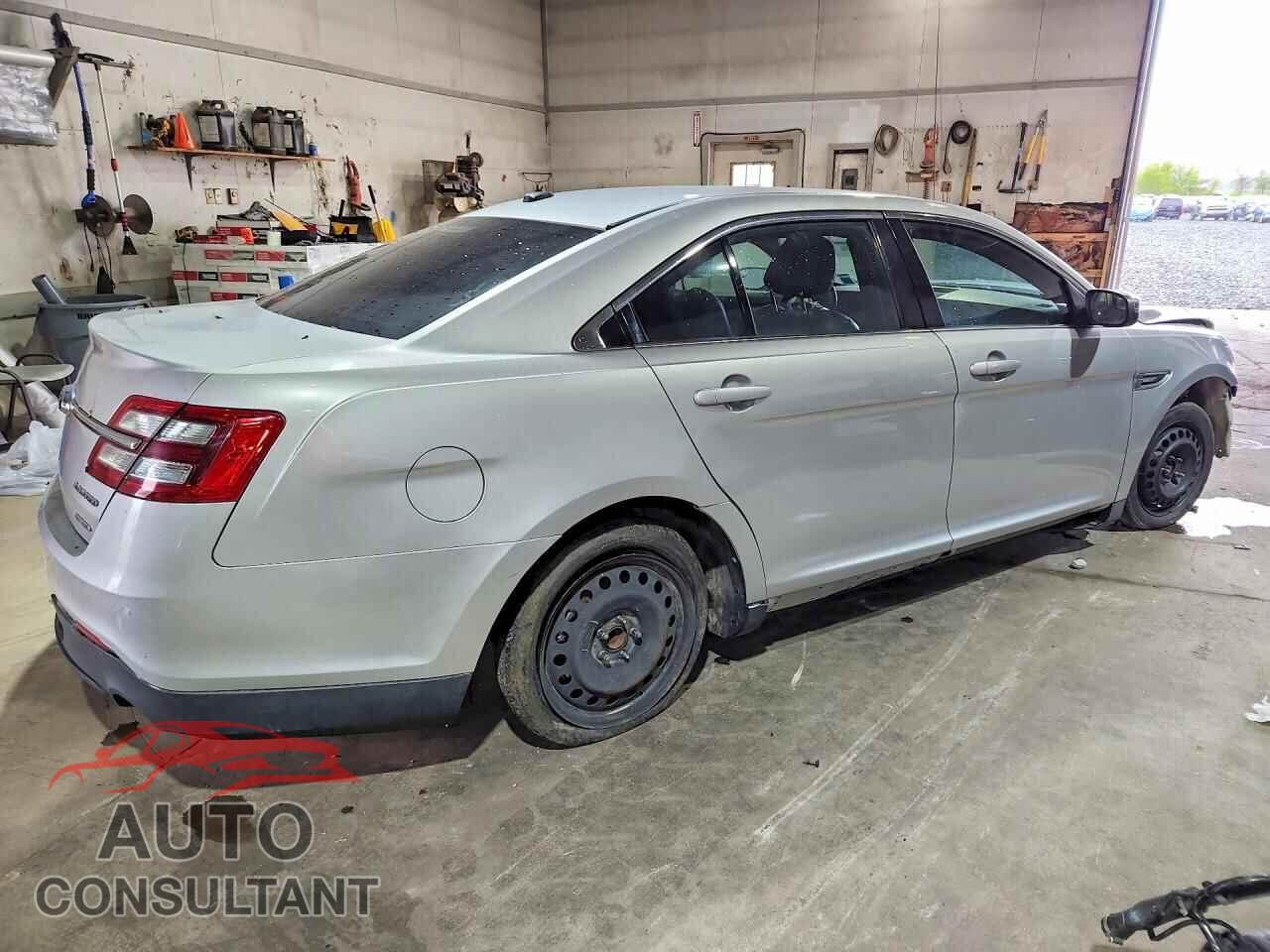 FORD TAURUS 2016 - 1FAHP2F8XGG106437
