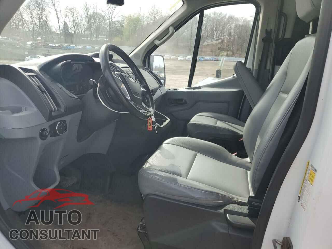FORD TRANSIT 2017 - 1FTYR2CM0HKB06239
