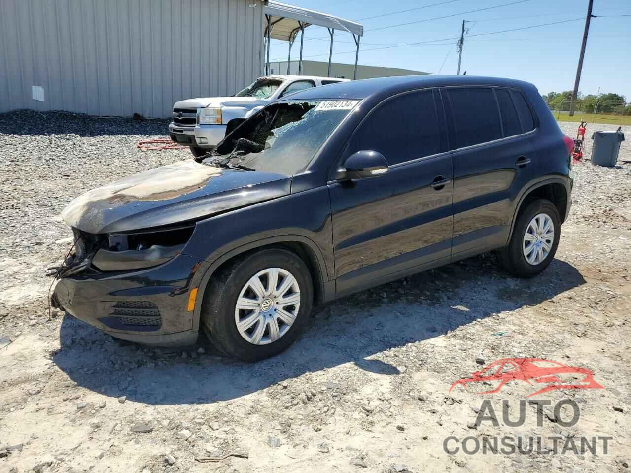 VOLKSWAGEN TIGUAN 2017 - WVGAV7AX2HK049335