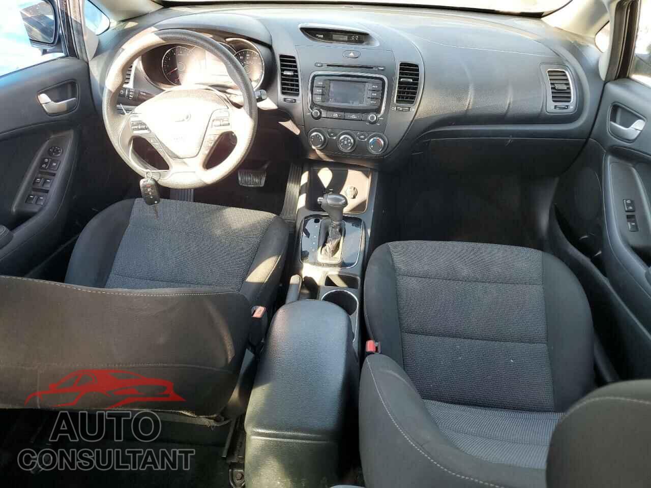 KIA FORTE 2018 - 3KPFK4A79JE277990