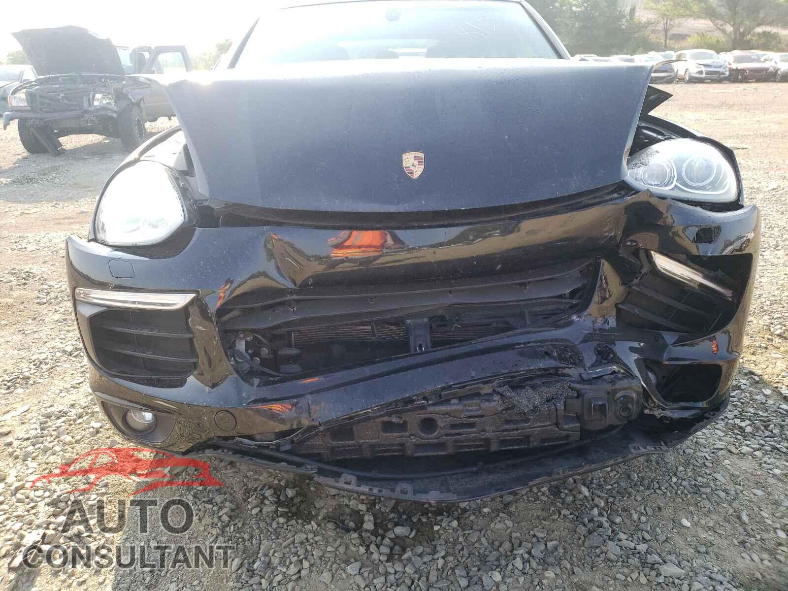 PORSCHE CAYENNE 2017 - WP1AA2A26HKA81307