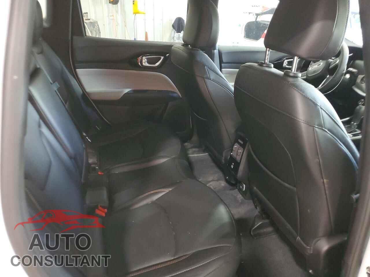 JEEP COMPASS 2024 - 3C4NJDCN9RT156913