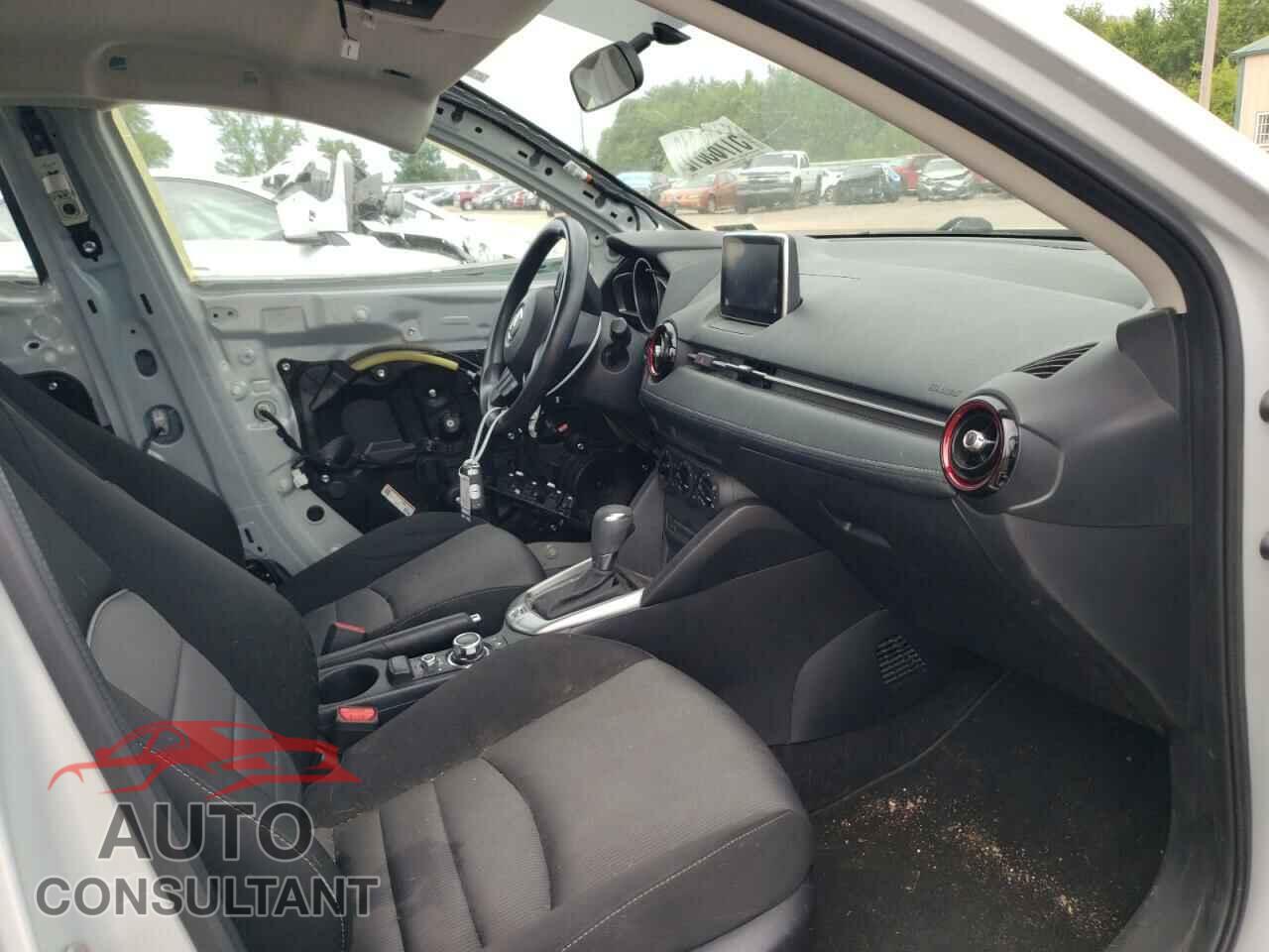 MAZDA CX-3 2016 - JM1DKDB75G0128385