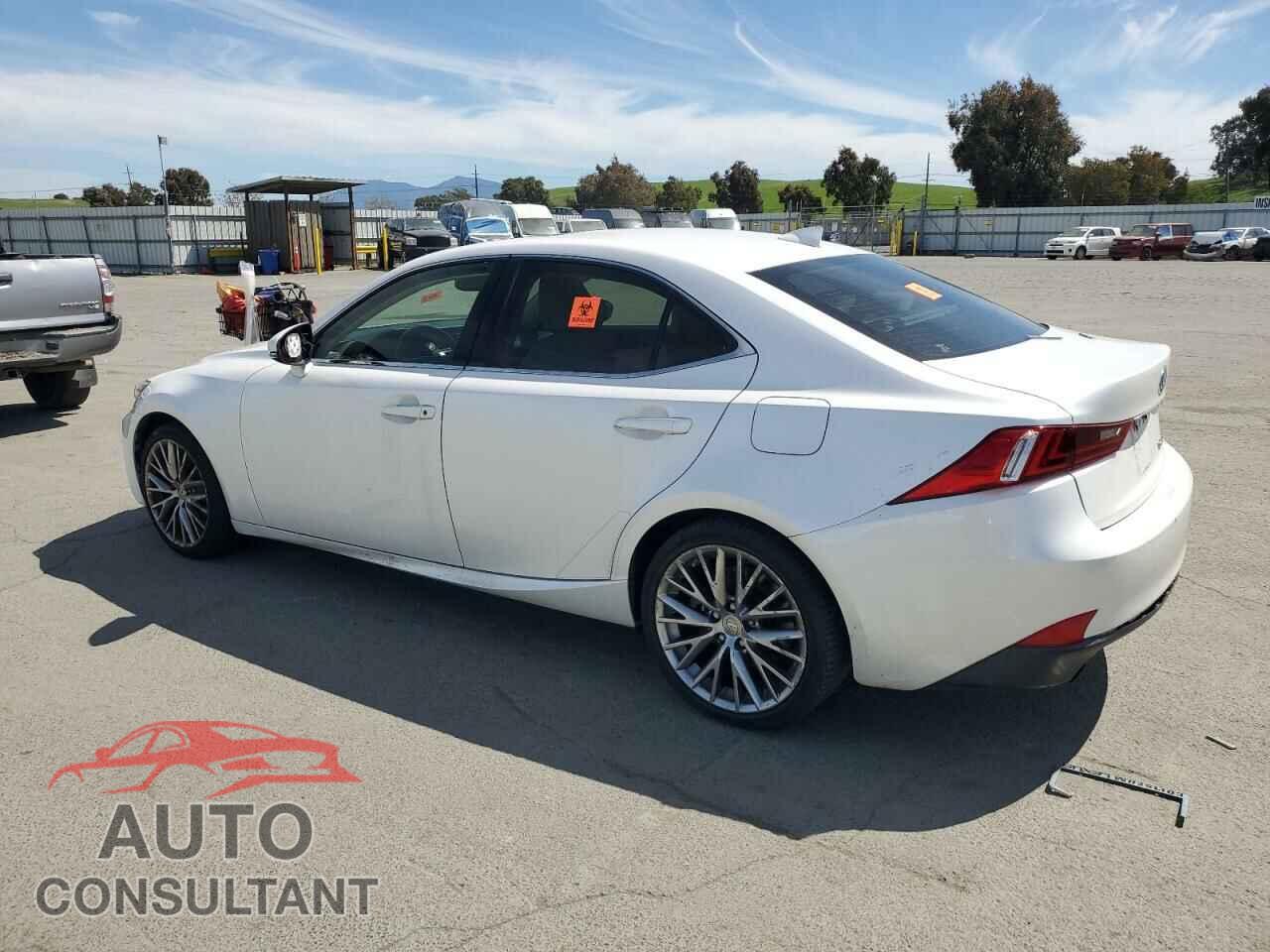 LEXUS IS 2016 - JTHBA1D25G5032218