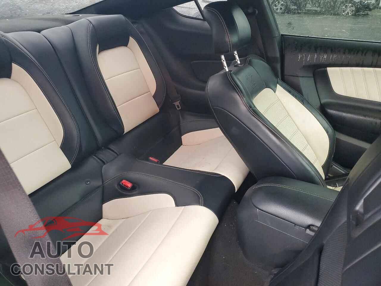 FORD MUSTANG 2015 - 1FA6P8RF7F5500475