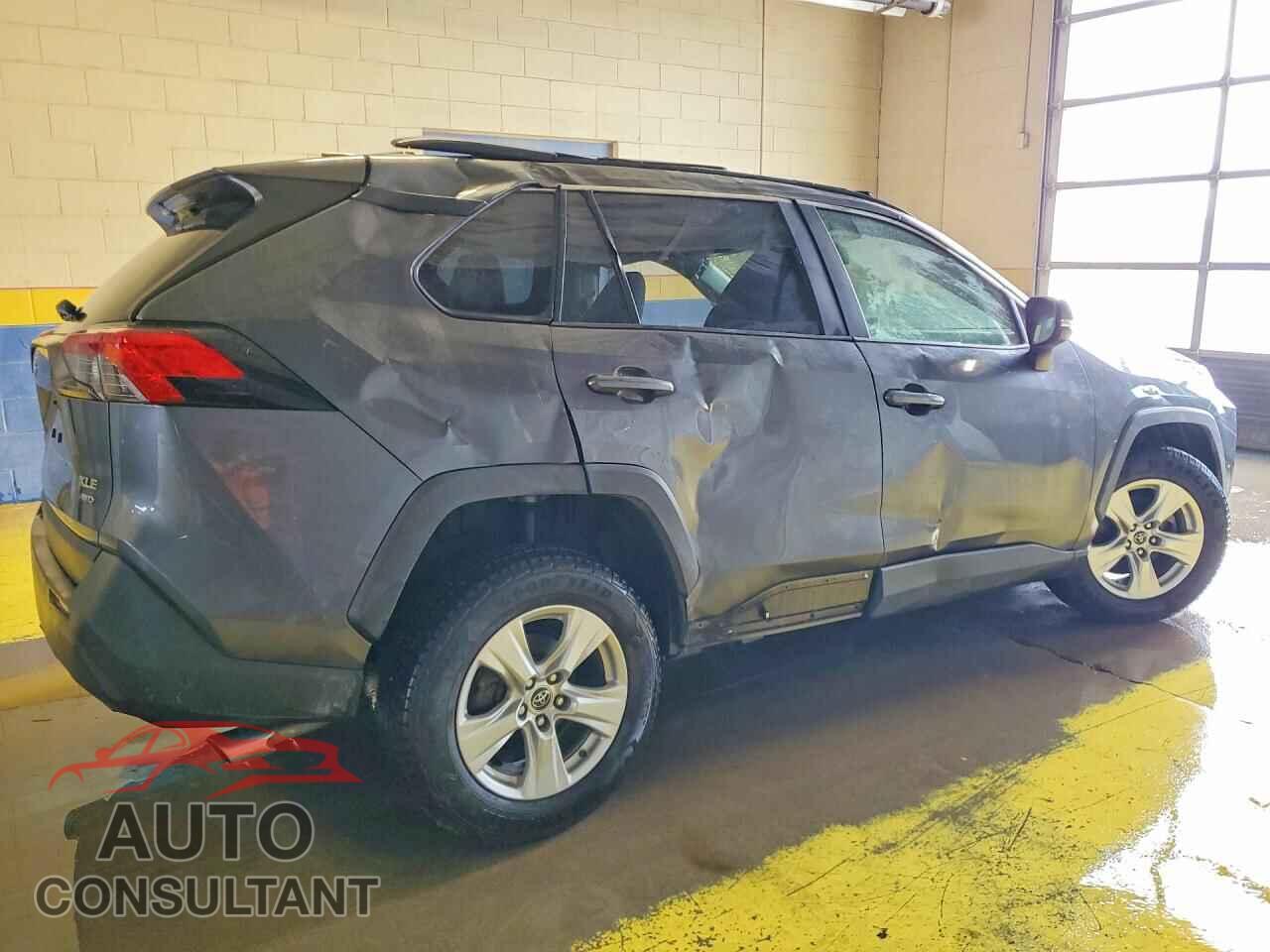 TOYOTA RAV4 2019 - JTMP1RFV0KD012454