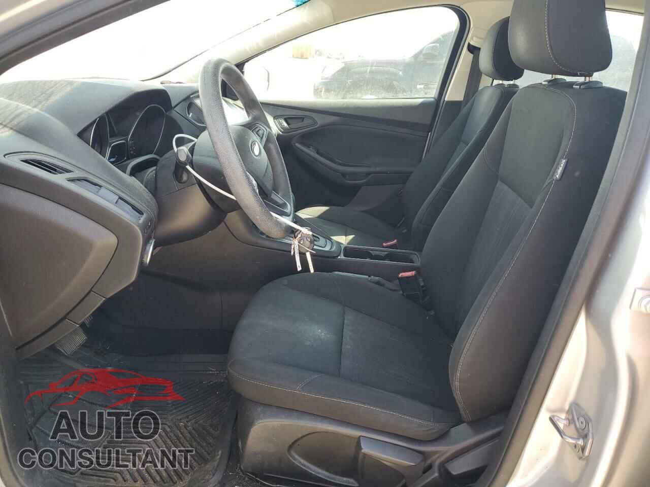 FORD FOCUS 2017 - 1FADP3E26HL295582
